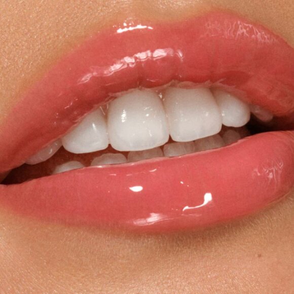 Vieve Lip Dew Lip Gloss | Cherub | NEW MAKEUP - Picture 4 of 5